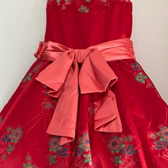 Princess Dress collab between Chasing Fireflies and Disney - Picture 11 of 12